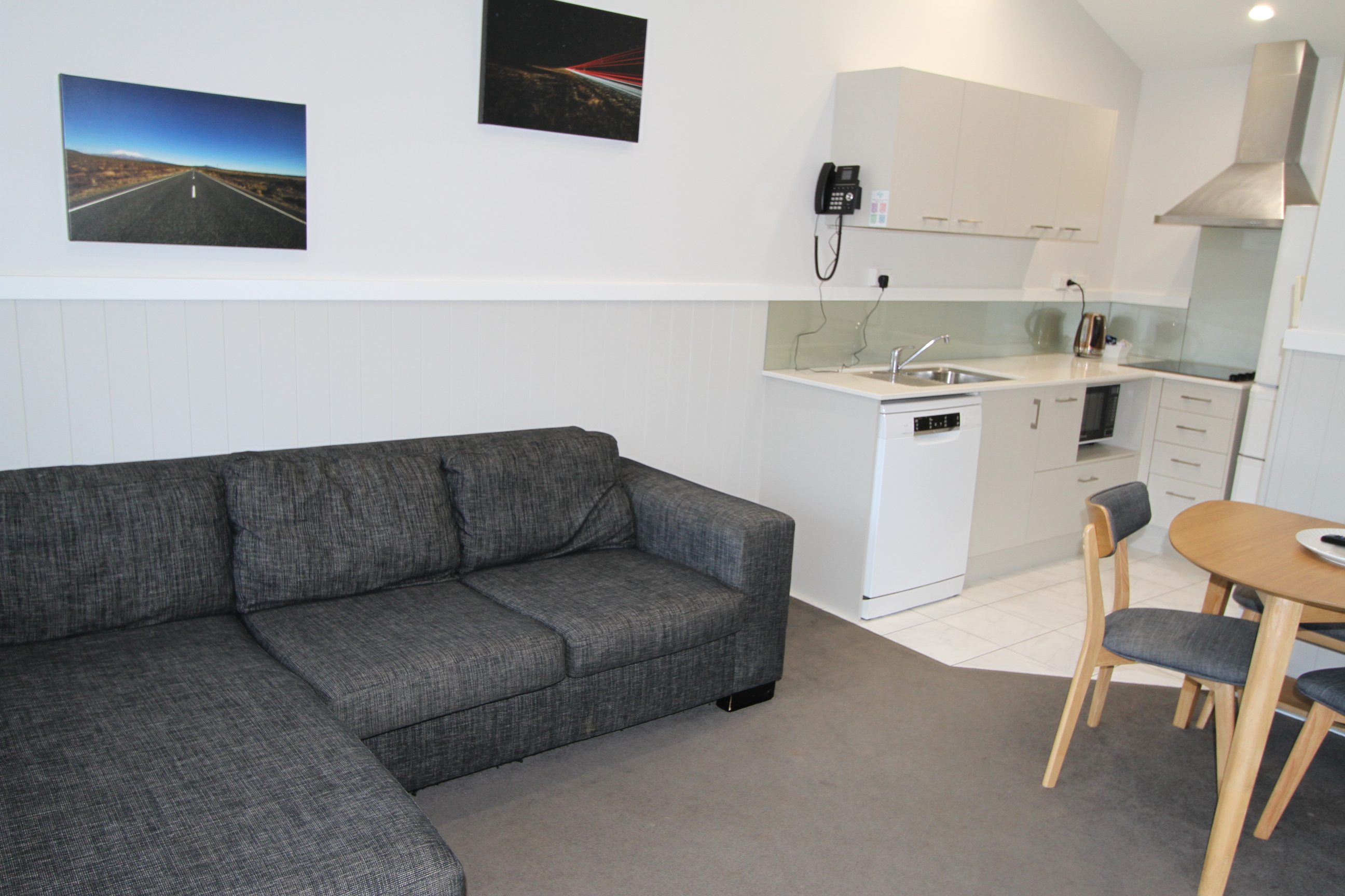 Lake Taupo Resort | Holiday Cottage 4