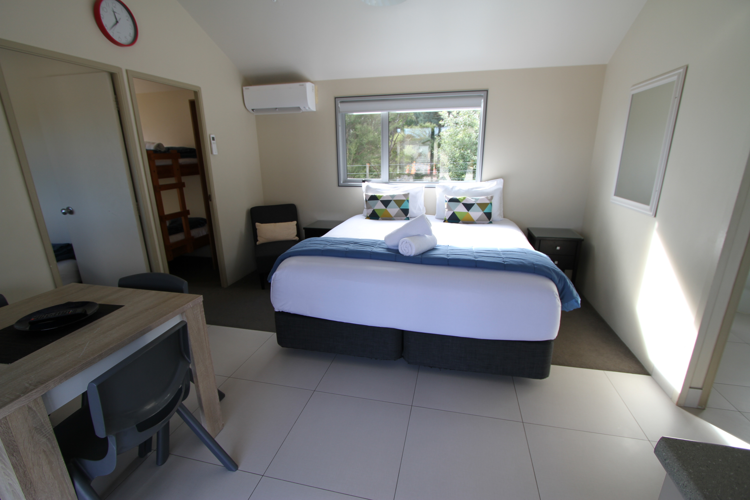 Lake Taupo Resort | Holiday Cottage 6